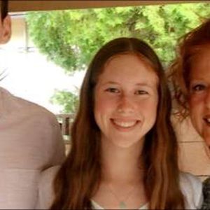 Meet your Posher, Abigail